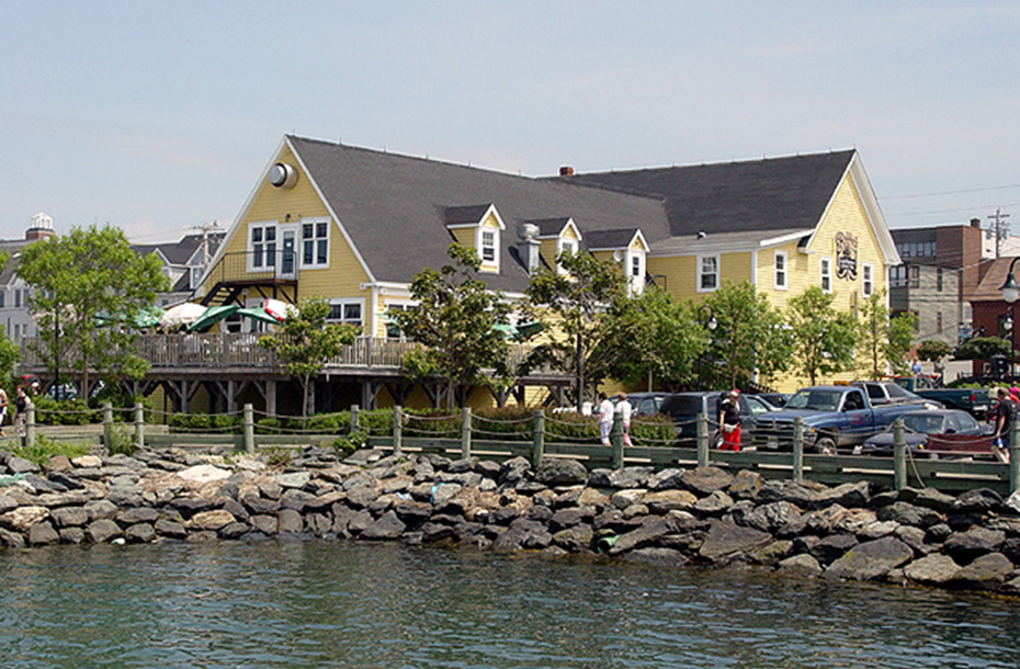 Rudder's Seafood Restaurant and Brewery